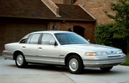 Размер шин и дисков на Ford, Crown Victoria, I, 1992 - 1997
                        